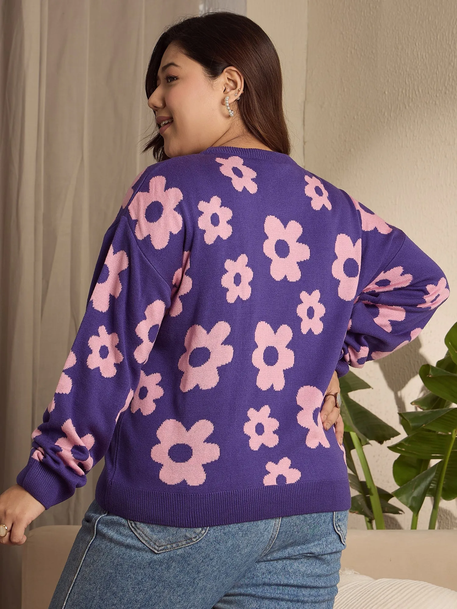 Berrylush Curve Women Purple & Pink Floral Printed Round Neck Drop-Shoulder Sleeves Ribbed Hem Regular Sweater