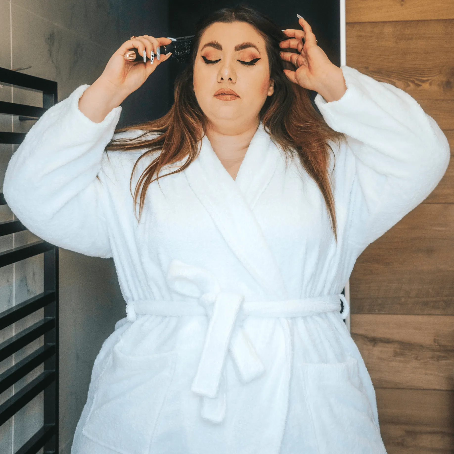 Floof Bath Robe - White