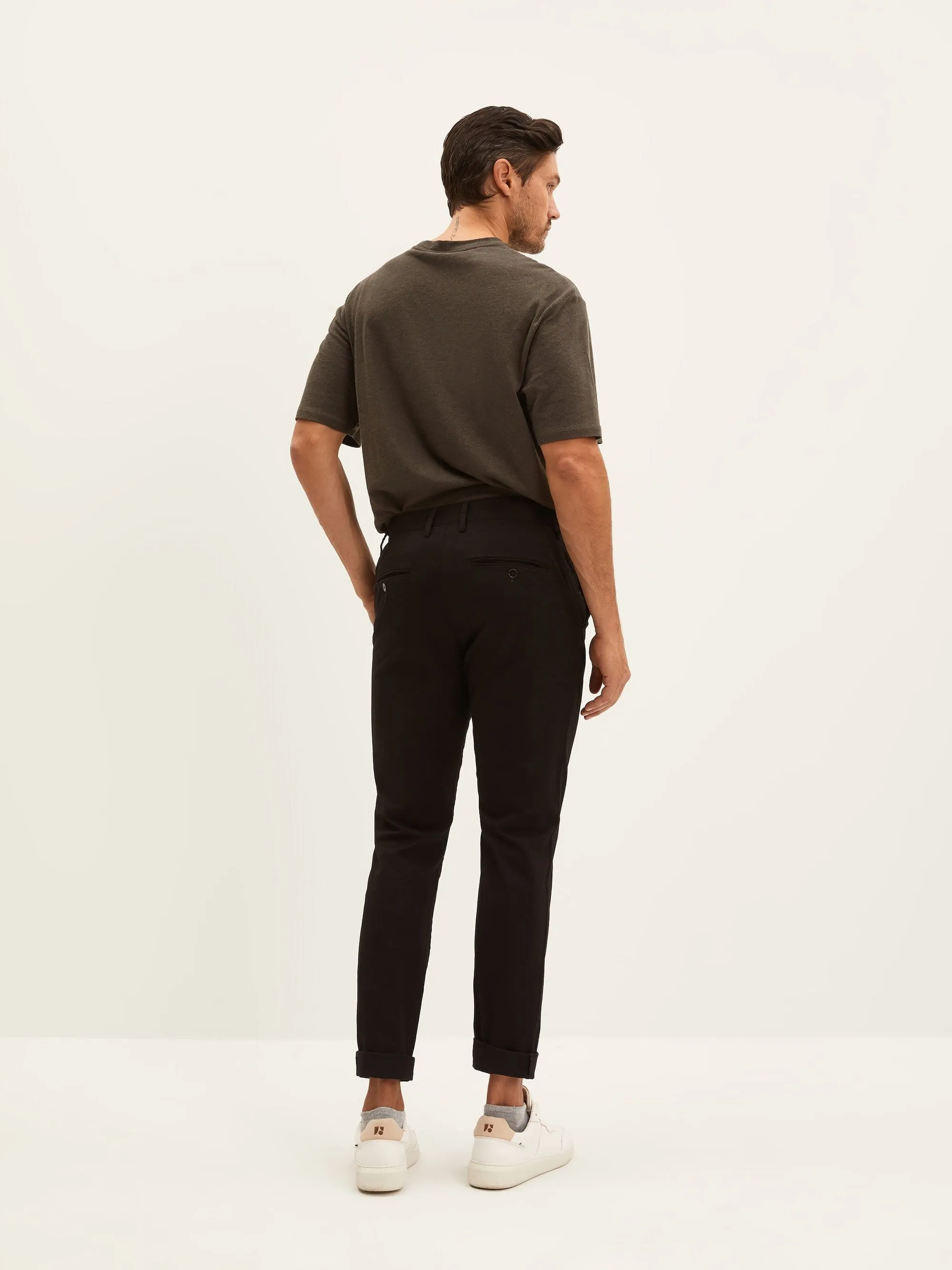 The Brunswick Slim Chino Pant in Black